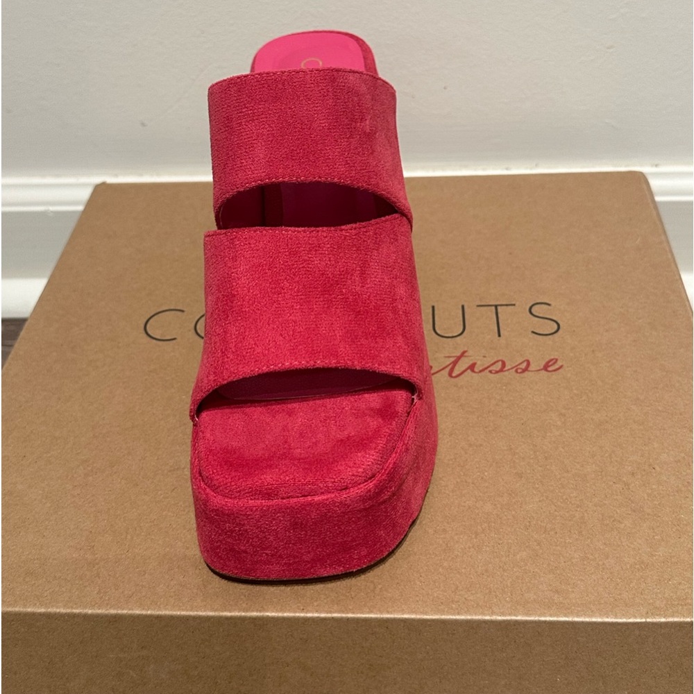 Coconuts by Matisse— Marissa— FUSCHIA— 7M